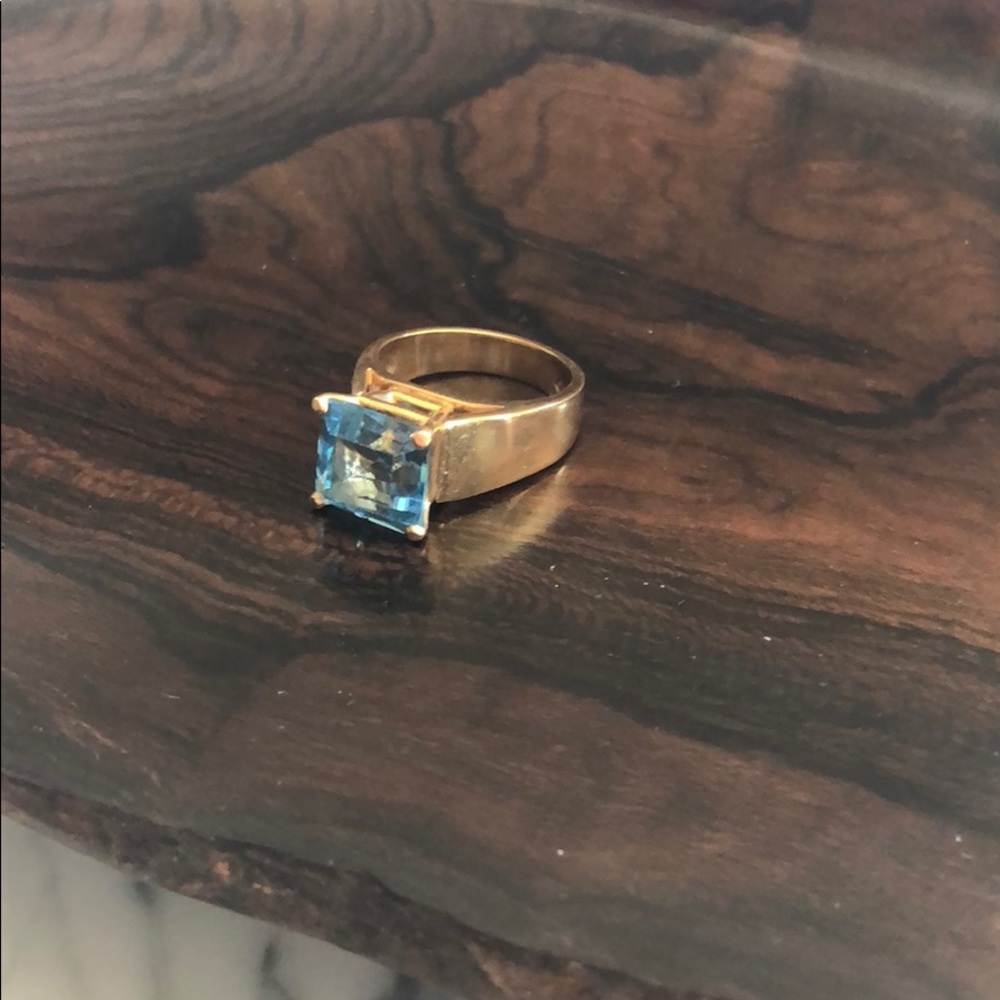 Aquamarine ring
